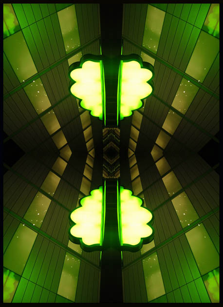 2004 0918 221702AA copy1